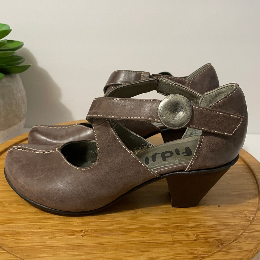 Fidji Brown Leather Mary Jane Pump Women’s 6.5 Block Heel Comfort Dress Shoe